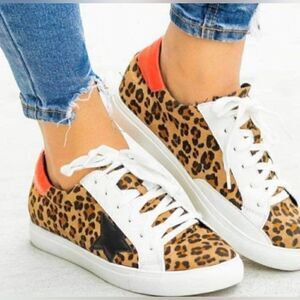 Nature Breeze Dale Leopard Print Lace Up Platform Sneaker Size 6.5